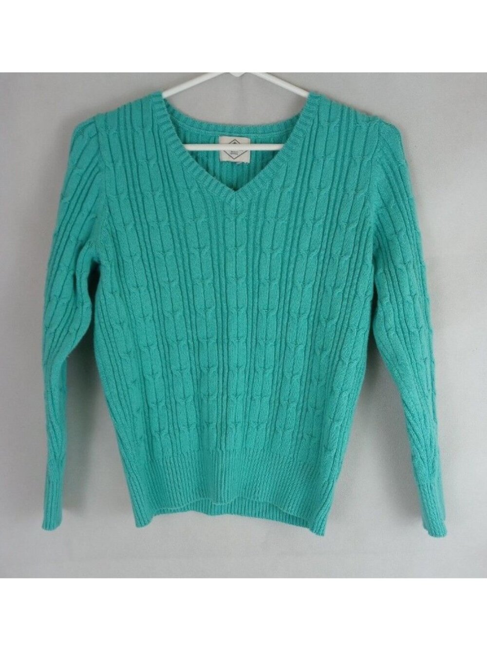 St. John's Bay Women's Solid Green Cable Knit Sweater Size Small